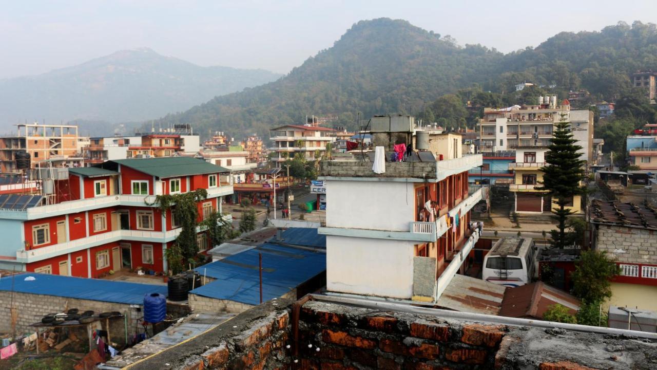 Harry Guest House & Restaurant Pokhara Zewnętrze zdjęcie