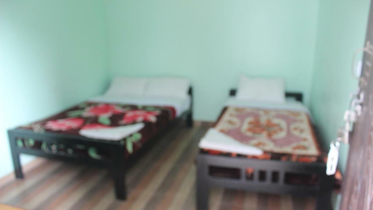 Harry Guest House & Restaurant Pokhara Zewnętrze zdjęcie