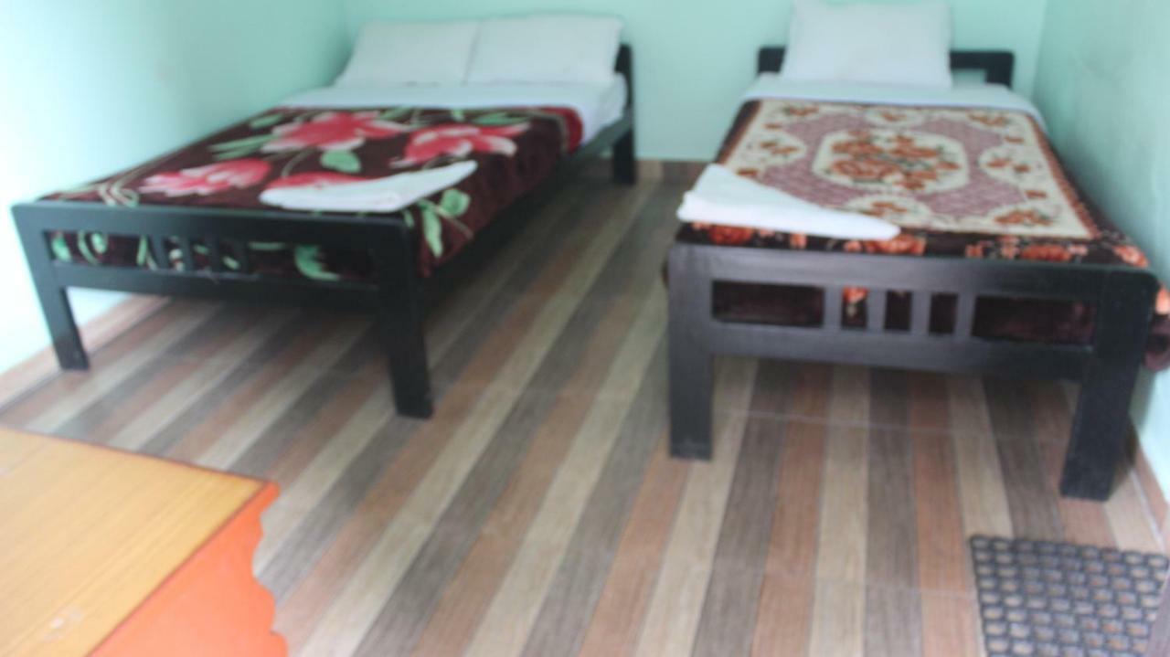 Harry Guest House & Restaurant Pokhara Zewnętrze zdjęcie